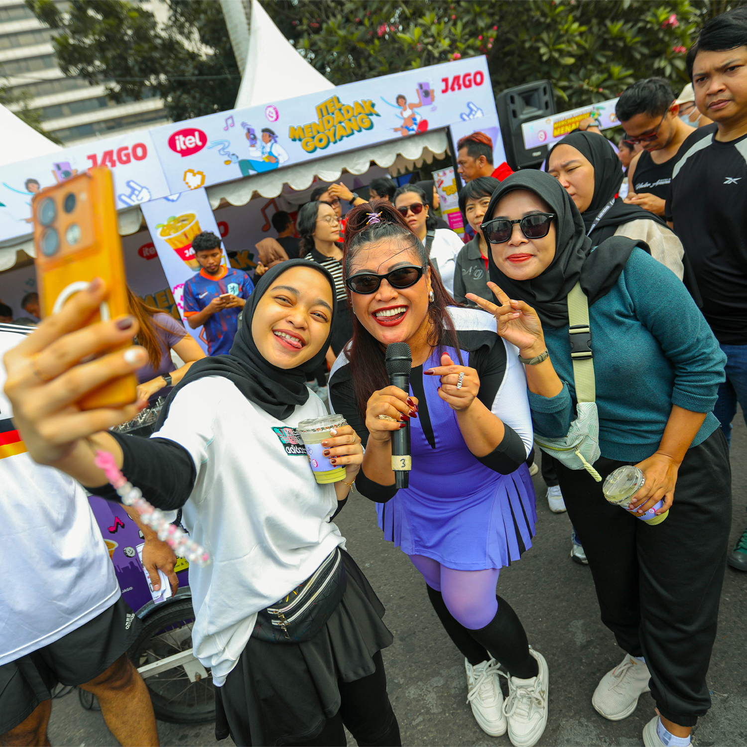 Itel Mendadak Goyang